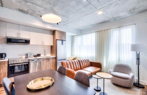 Downtown Montreal Apartment | 2Br+Gym for VIP Corporate & Students Downtown MTL