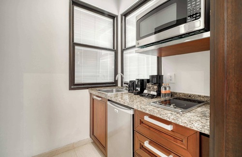 La Paz Apartment | 2BR Ocean View & Private Terrace at Vistamar