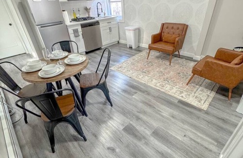 North Ironbound Apartment | 2Br Smart Apart near Airport