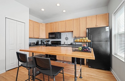 Downtown Columbus House | 2BR Townhome with Office near NCH