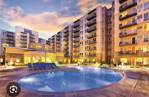 Seaside Resort | 2BRs resort in adorable Seaside with fitness room, AC, next to Pacific Ocean