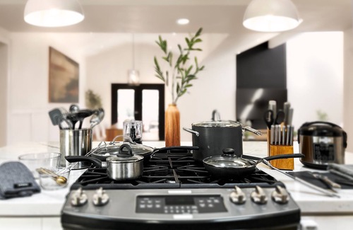 Clodine House | 2kngs custom design experience new clean