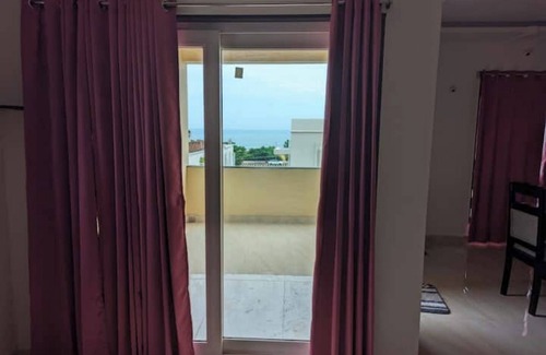 Visakhapatnam House | 2nd floor Beach view 3 bedroom apartment between two hills