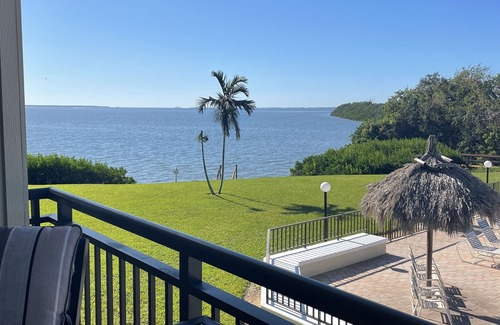 Isla del Sol Condo | 2nd floor condo overlooking pool with a beautiful bay view.