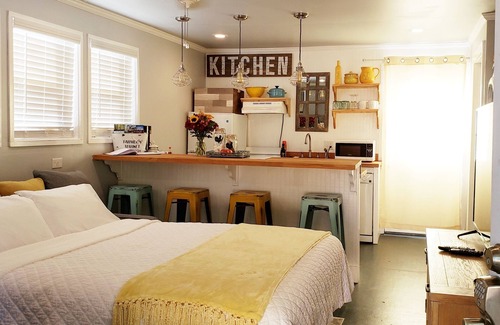 Downtown House | 2nd Street Retreat: Cozy Garden Apartment - So Close You Can Walk/Bike the Town