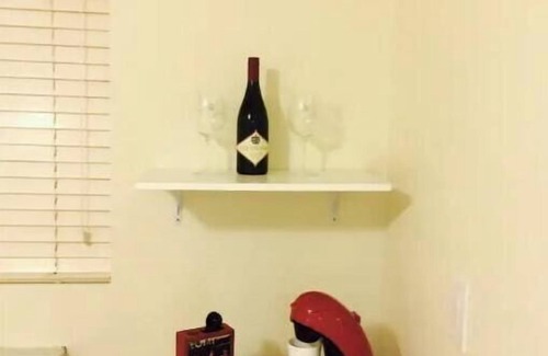 Flagami Apartment | 2PPL/Top Location/Parking/10 min Airport #3