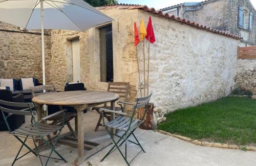 Saint-Just-Luzac House | 3 étoiles entre terre et mer jolie maison