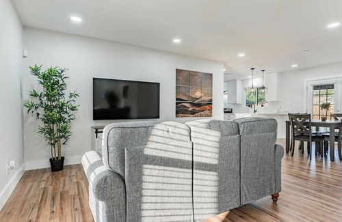 Central Southwest House | 3/2 Newly Remodeled Home, See for Yourself!