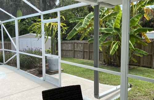 Sebastian Highlands House | 3/2 with Heated Pool - Tranquil Tropical Escapen