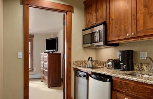 Breckenridge Resort | 3/3 peak 7 Resort & Spa, Fireplace, Pool, Hot Tub