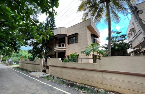 Bengaluru House | 3 AC -bedroom luxurious bungalow in Byrathi with fitness equipments &WiFi