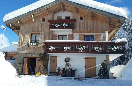 Crest-Voland Apartment | 3 * apartment in a chalet in Crest-Voland for 4 people