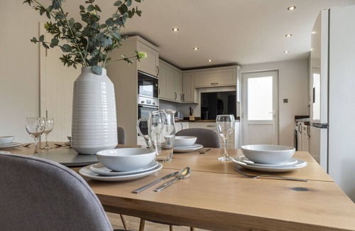 Bourton House | 3 BD in the Centre of Bourton