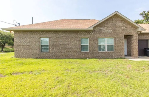 South Pensacola House | 3 bdr 2 Bath Modern Townhouse 5 min Downtown
