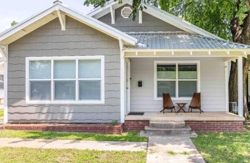 Ardmore House | 3 bdr in Ardmore OK, Perfect for Families! 20 mins to lake