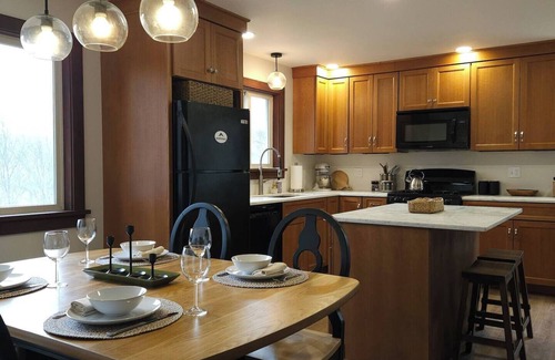 Keene House | 3 Bdr with amazing ADK Mountain views!