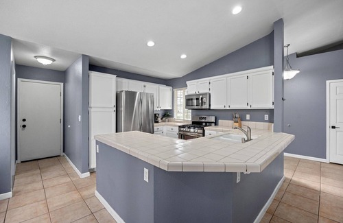 Greenacres House | 3 Bed 2 Bath, Office Space, Community Pool - Available Now