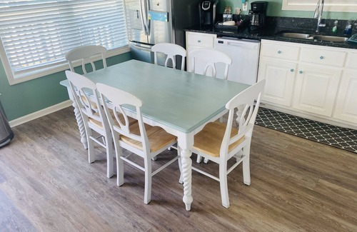 Fort Morgan House | โ๏ธ ๐๏ธ ๐พ 3 BED 2 BATH SLEEPS 8 BIG DOGS WELCOME
