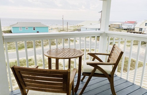 Fort Morgan House | โ๏ธ ๐๏ธ ๐พ 3 BED 2 BATH SLEEPS 8 BIG DOGS WELCOME