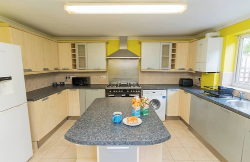 Olton House | 3 Bed 3 Bath - NEC, JLR, Airport, Solihull Hospital.
