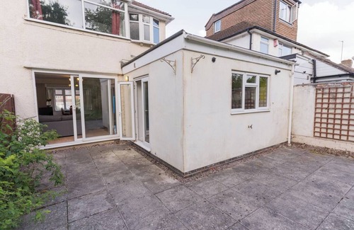 Olton House | 3 Bed 3 Bath - NEC, JLR, Airport, Solihull Hospital.