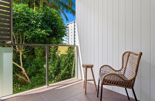 Scarborough House | 3-Bed Beach Haven with Patio, BBQ & Secure Parking