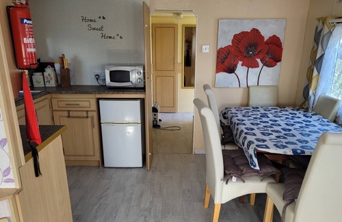 Winestead House | 3 bed caravan approx 10 mins from beach bill 1