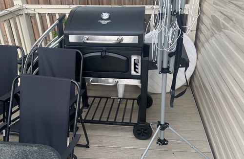 Towyn Cabin | 3 Bed Caravan - Sleeps 6 - Pets - 5 min to Beach