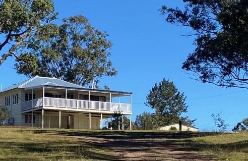 Blackbutt North House | 3 bed cottage nestled at centre of 21 acres in Blackbutt