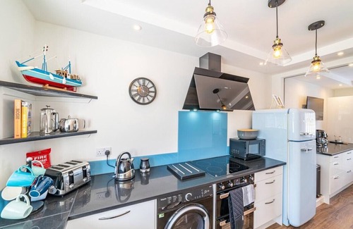 Bankend Cottage | 3 Bed Cottage-Sleeps 6-Garden-Free Parking