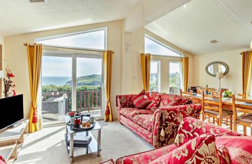 Brixham House | 3 Bed in Brixham BX012