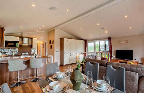 Hawick House | 3 Bed in Cavers 96267