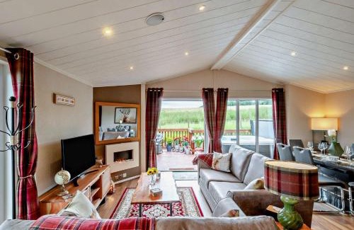 Hawick House | 3 Bed in Cavers 96267