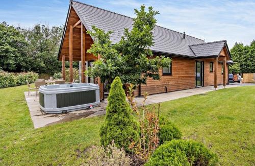 Upper Killay House | 3 bed in Gower 91722