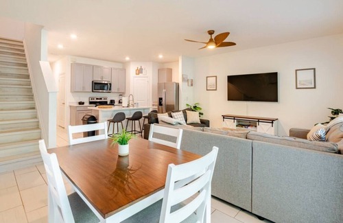 Greenacres House | 3 bedroom 2.5 bath townhome in West Palm Beach