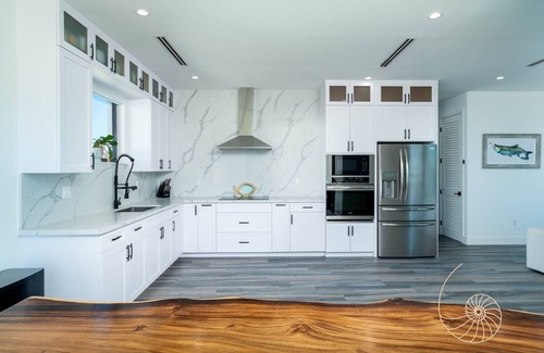 Long Key House | 3 Bedroom/2.5 Bathroom Layton Home with Pool & Dockage