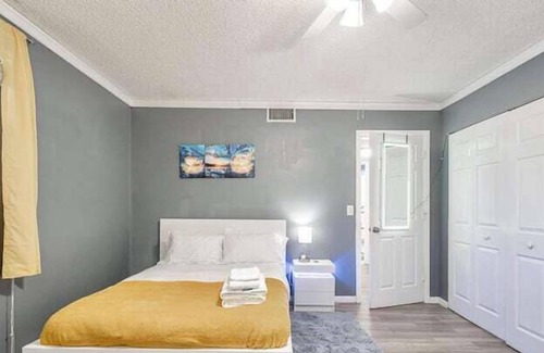 South Corals Apartment | 3 Bedroom 703298 by Houzlet