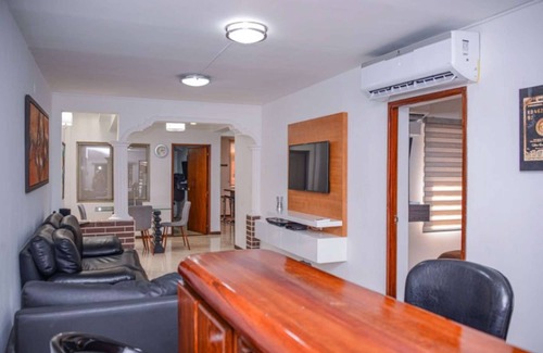 Zona Rosa Apartment | 3 Bedroom AC ALL KING BEDS HOT TUB Enclosed Patio AC 2 blocks Lleras