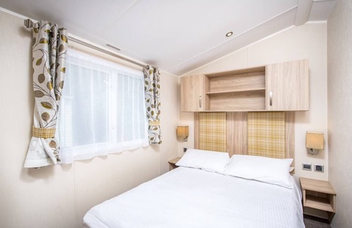 Burnham-on-Sea Cabin | 3 bedroom accommodation in Burnham-on-Sea