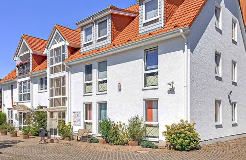 Neubrandenburg Apartment | 3 bedroom accommodation in Neubrandenburg