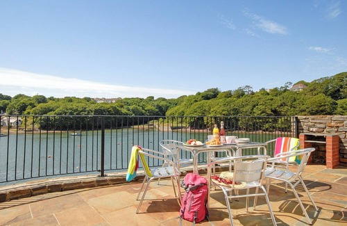 Milford Haven Cottage | 3 bedroom accommodation in Blackbridge, near Milford Haven