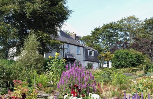 Laurencekirk Cottage | 3 bedroom accommodation in Fettercairn, Laurencekirk