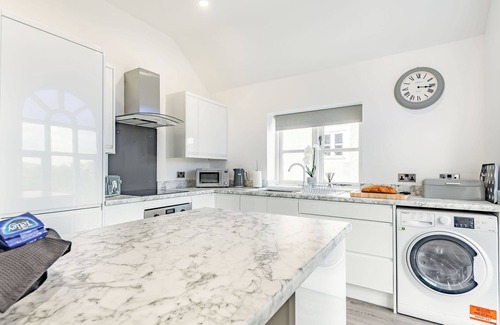 Llandudno Junction Cottage | 3 bedroom accommodation in Bryn Pydew