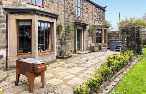 Pontefract Cottage | 3 bedroom accommodation in Featherstone, near Wakefield