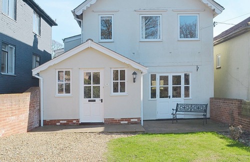 Halesworth House | 3 bedroom accommodation in Halesworth