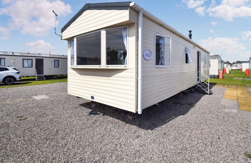 Morecambe Cottage | 3 bedroom accommodation in Morecambe