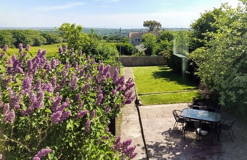 Bridgend Cottage | 3 bedroom accommodation in Bridgend