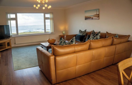 Seahouses Cottage | 3 bedroom accommodation in Seahouses, near Alnwick