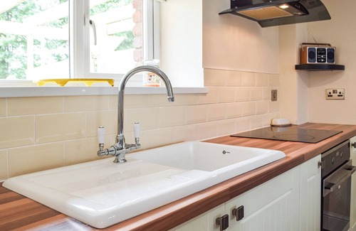 Llwchwr Cottage | 3 bedroom accommodation in Lougher