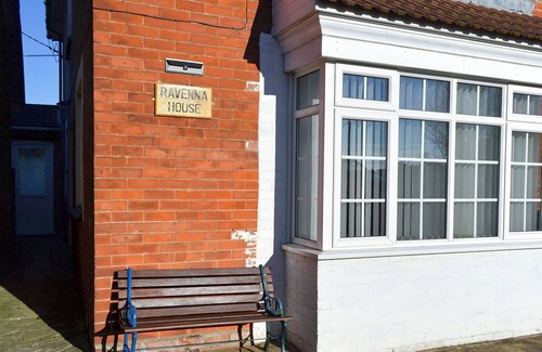 Anderby Creek Cottage | 3 bedroom accommodation in Anderby Creek, near Skegness